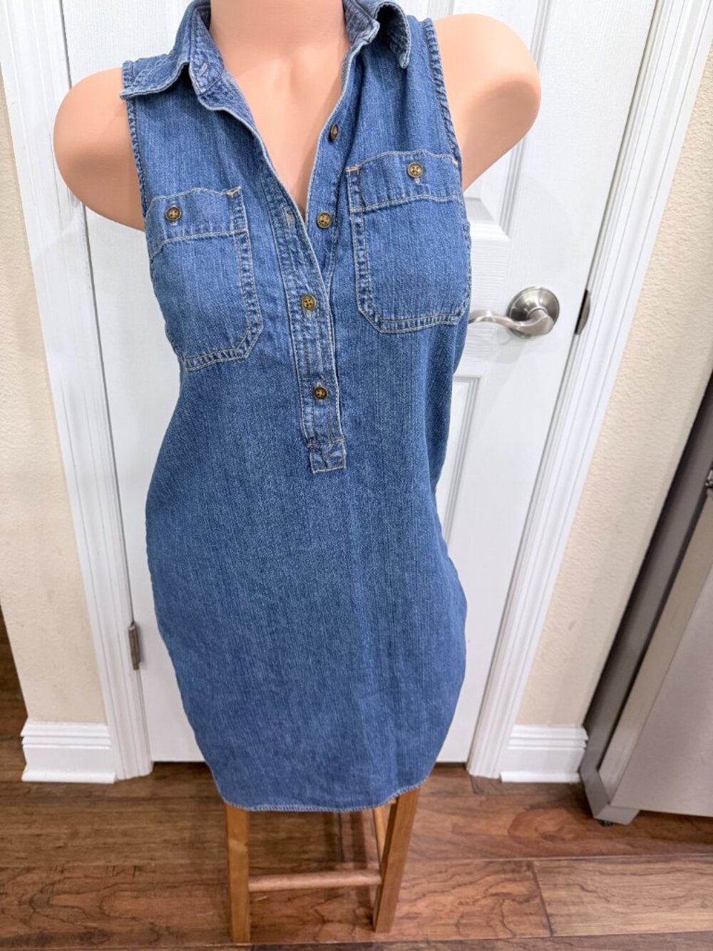 Chaps Denim Chambray Tunic Shirt Dress Sleeveless Button Front Small 100% Cotton